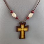 jewellery-leather-necklace-wooden-cross-D